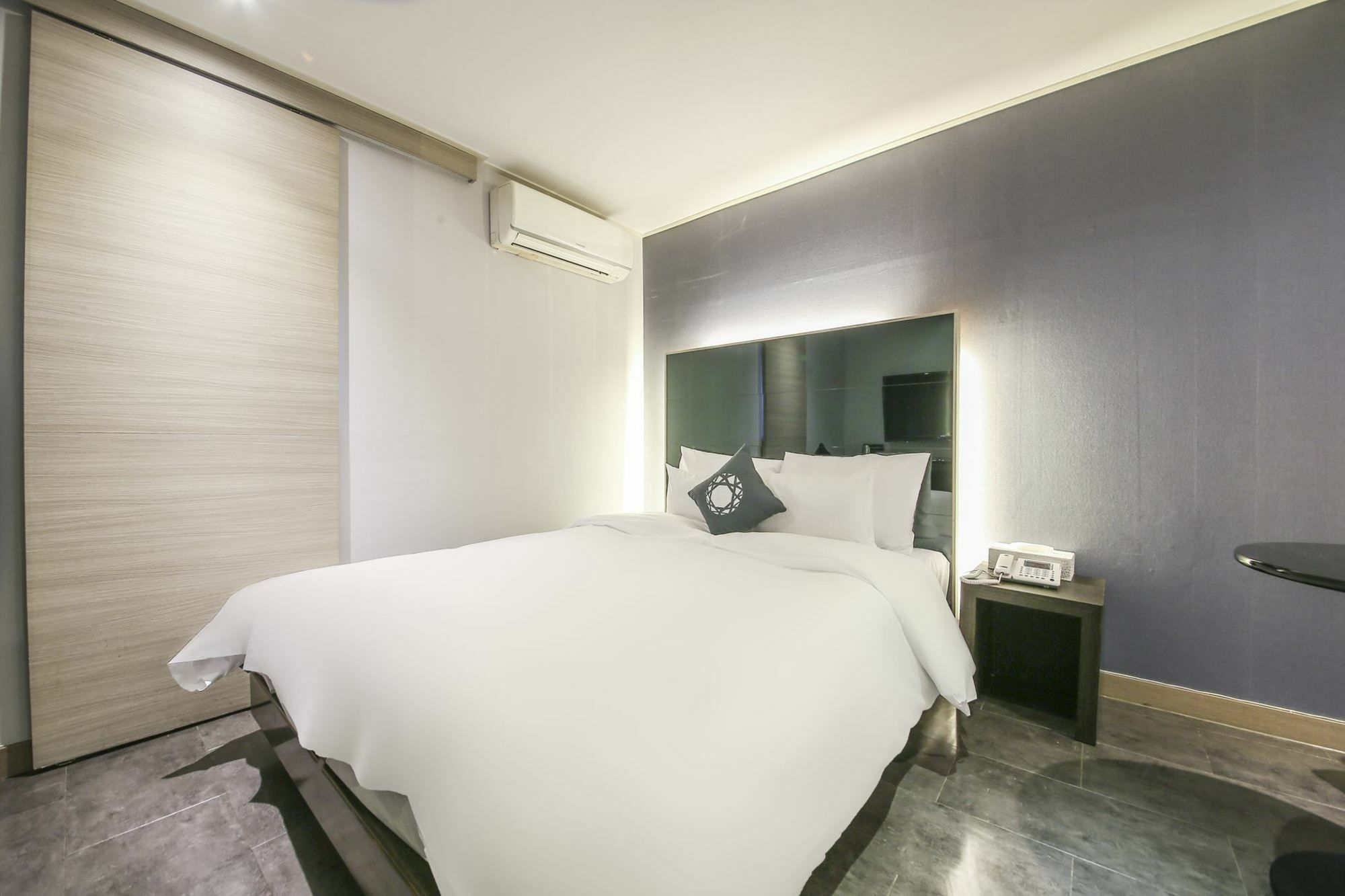 Hotel Cullinan Seocho Seul Esterno foto